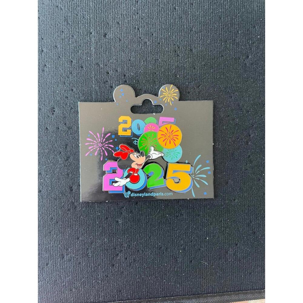 Disneyland Paris 2025 Minnie pin